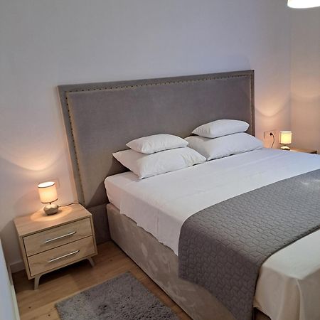 Apartments Marijana Rab Town Ngoại thất bức ảnh