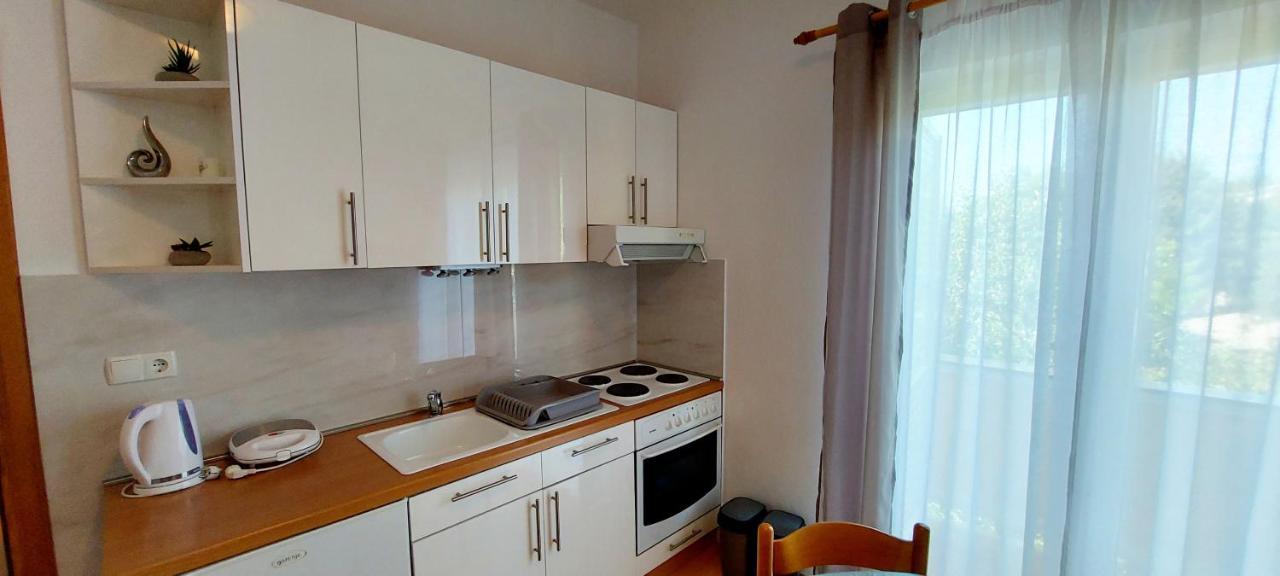 Apartments Marijana Rab Town Ngoại thất bức ảnh