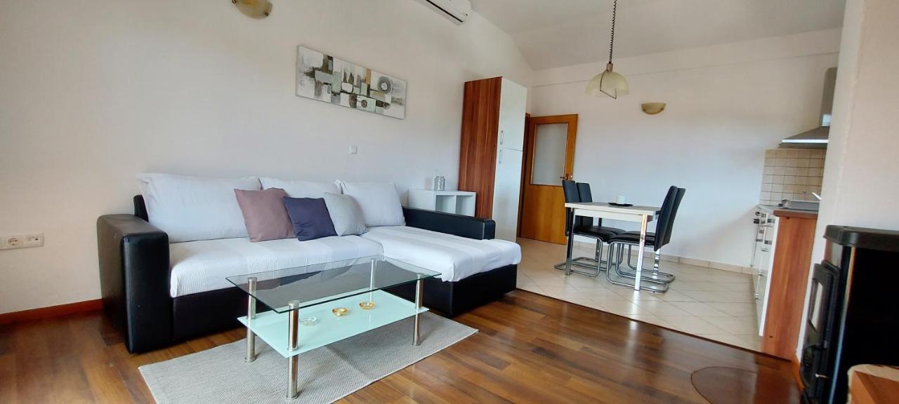 Apartments Marijana Rab Town Phòng bức ảnh